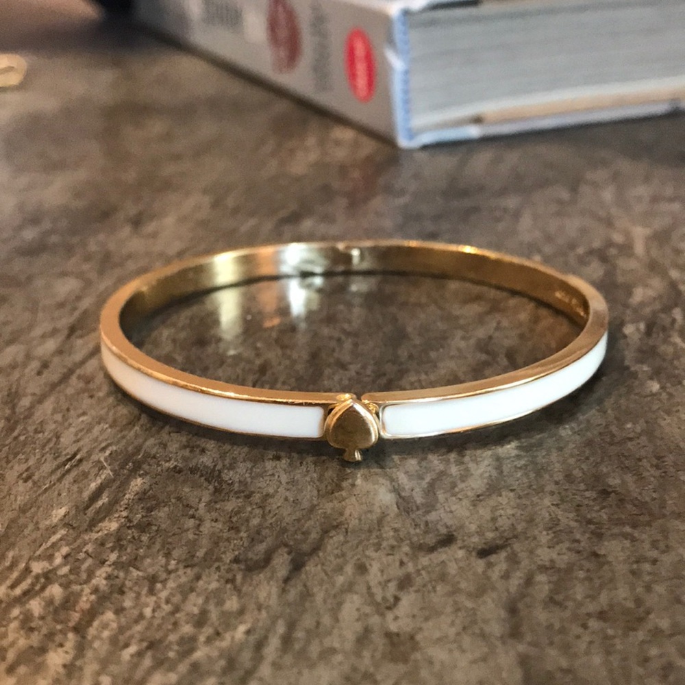 Kate Spade Thin White ‘Spade’ Hinge Bangle